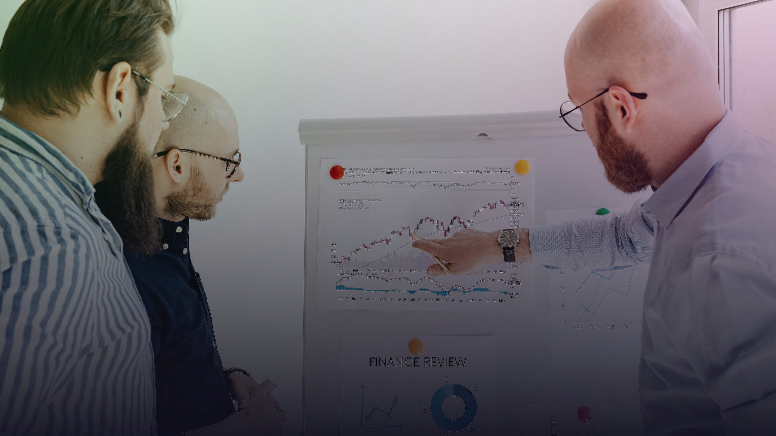 Illustrative image for: investment platform analytics.